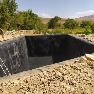احداث استخرهای آبیاری با ابعاد و اشکال مختلف