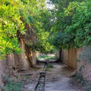 زمین اصفهان