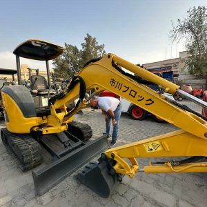 مینی بیل کوماتسو Pc27mr مدل 2012 موتور 3 سیلندر