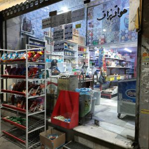 اجاره مغازه ۴۵ متری با بالکن واقع در تختی