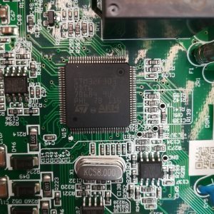 تعمیرات تخصصی برد چرخ‌های خیاطی و ماشین‌های دوخت